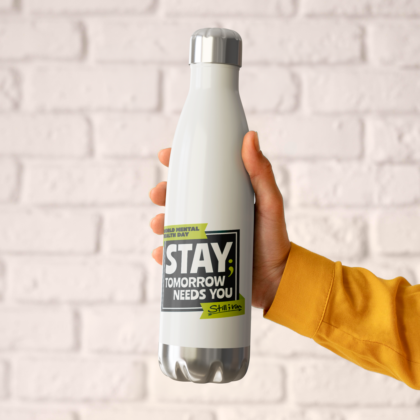 WMHD_Stay_Water_Bottle_WaterBottle_HoldingHand_AS_Mockup.png